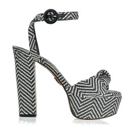 Meia Pata Salto Alto Rafia Chevron Preta