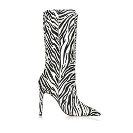 Bota Salto Alto Fur Zebra