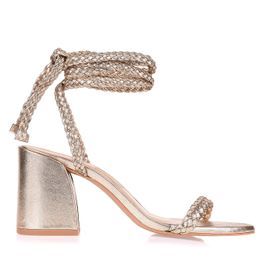 Sandália Salto Bloco Médio Pointed Lace Up Braid